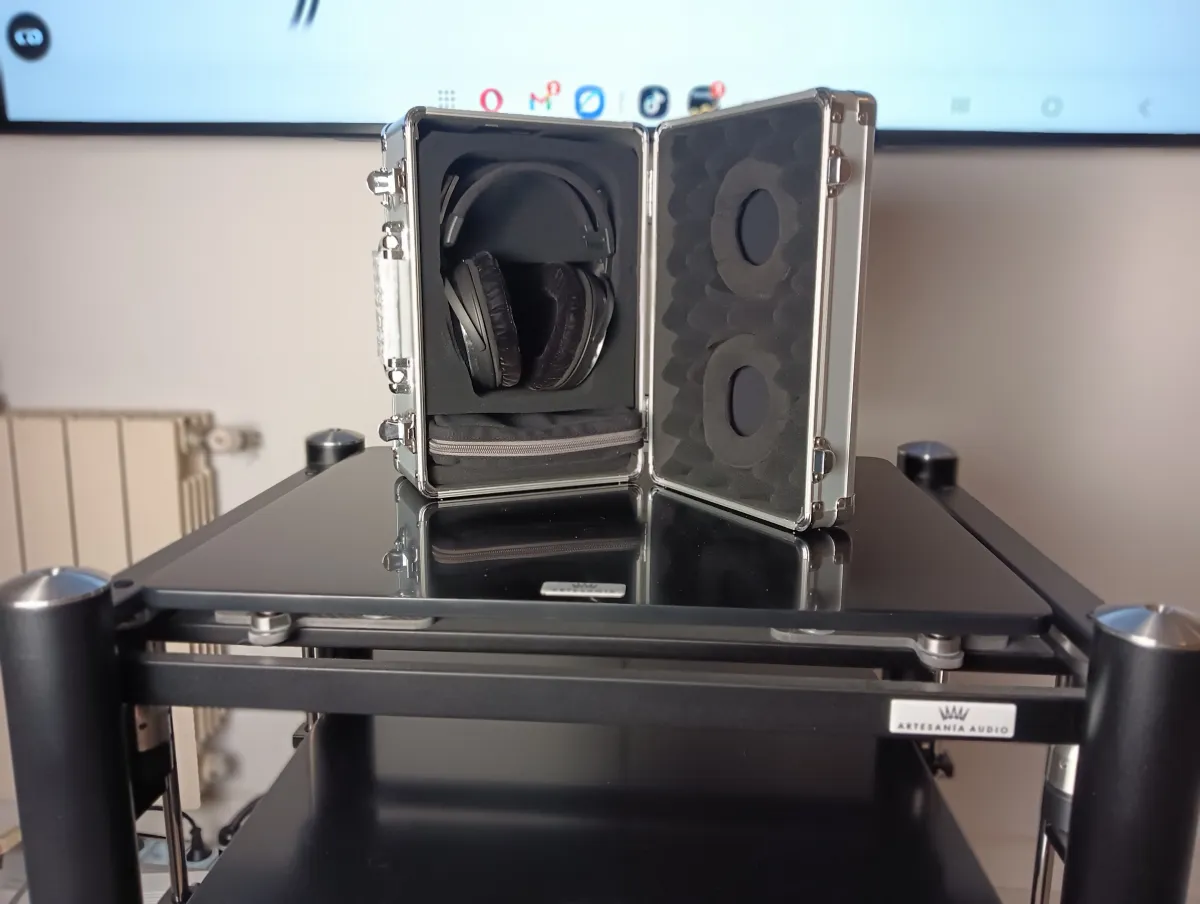 Audio Technica ADX7000, a revolution of love